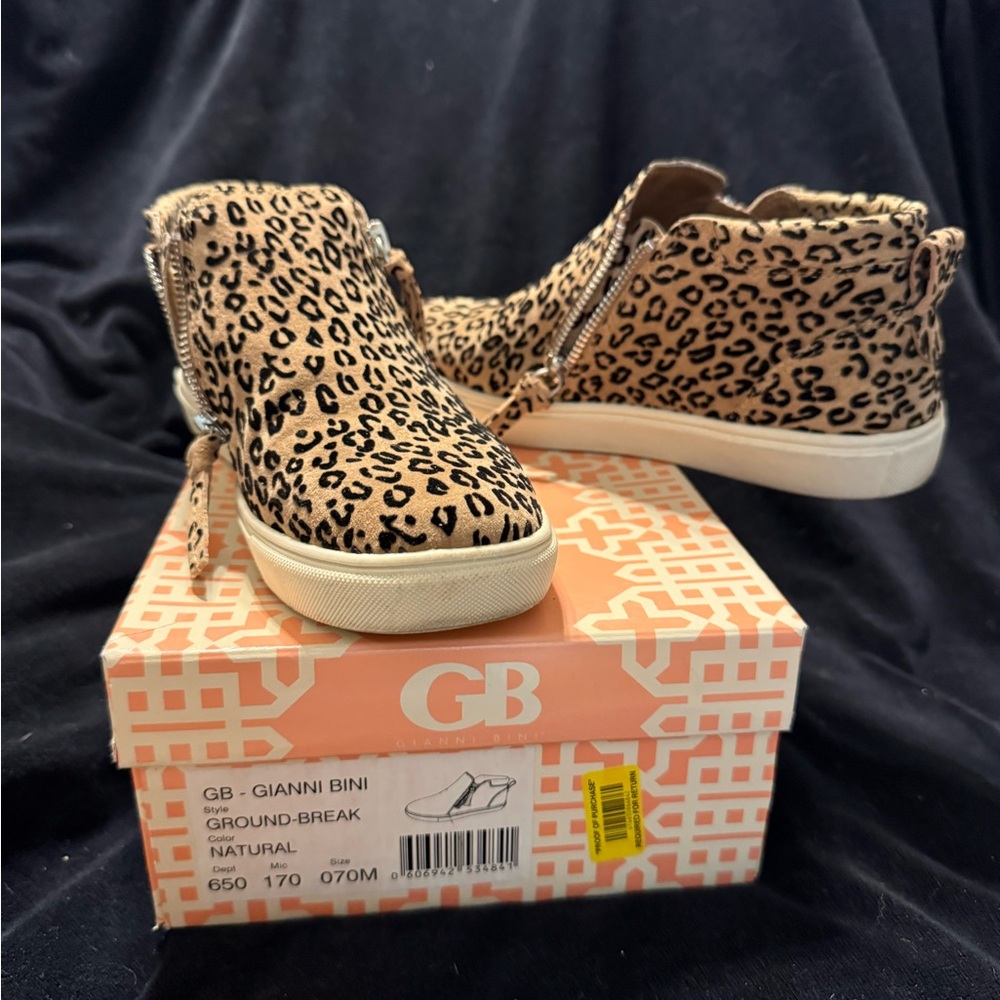 Gianni Bini Tan Leopard Sneakers